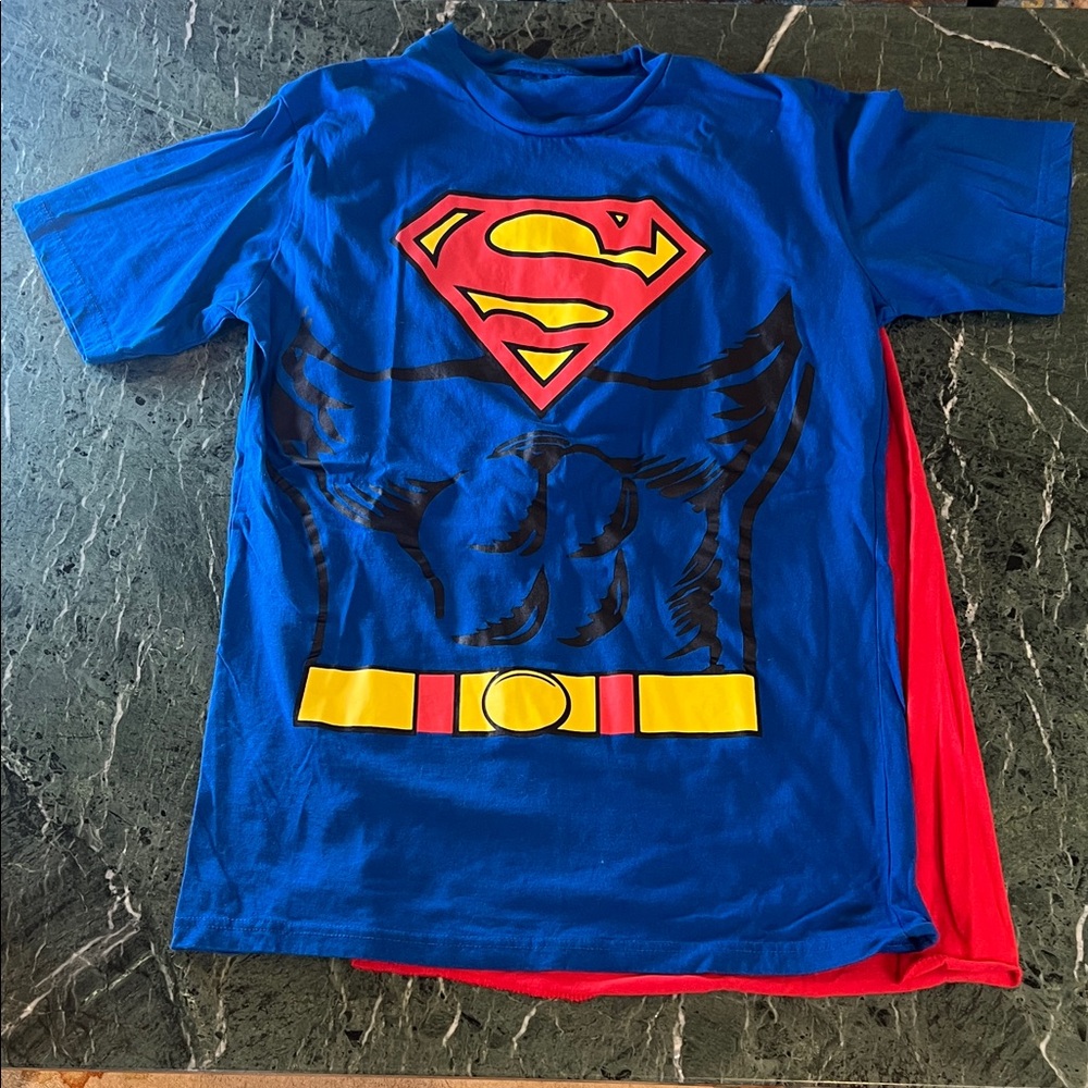 Superman T-shirt with Velcro cap on the back
